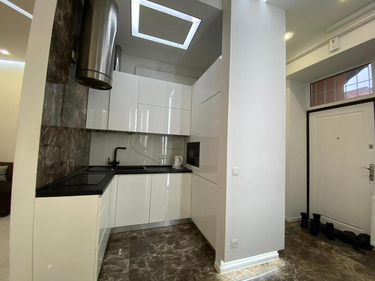 Galicia Apartments Lviv Extérieur photo